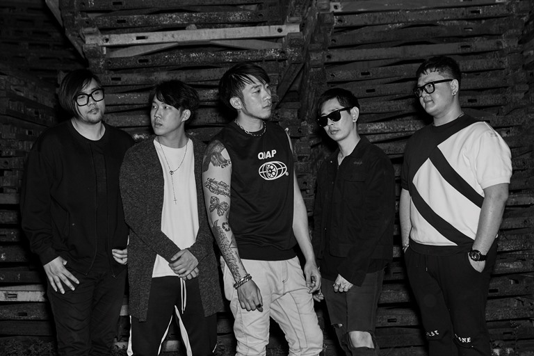 “ผิดที่ฉัน” จาก “60 Miles” เศร้าสุดพุ่งทุกชาร์ท