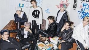 Stray Kids ปล่อยอัลบั้มเต็มชุดแรก GO LIVE พร้อมเพลงไตเติ้ล Gods Menu