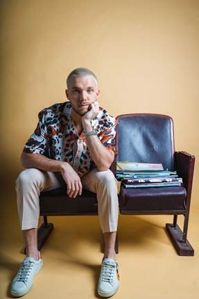 Happiness ซิงเกิลที่ไม่แฮปปี้เหมือนชื่อจาก John K