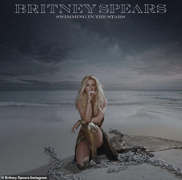 ของขวัญสุดพิเศษแด่แฟนๆจาก Britney Spears กับบทเพลงที่มีชื่อว่า Swimming In The Stars