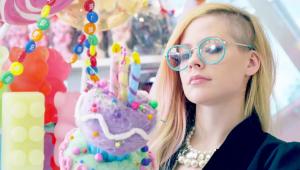 Hello Kitty เอ็มวีใหม่สุดคาวาอี้จาก Avril Lavigne